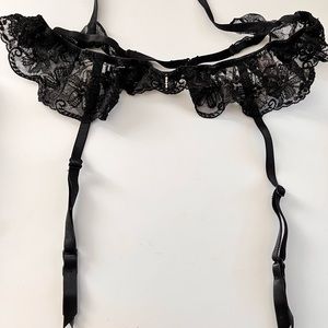 Victoria’s Secret Garter Belt M/L Black